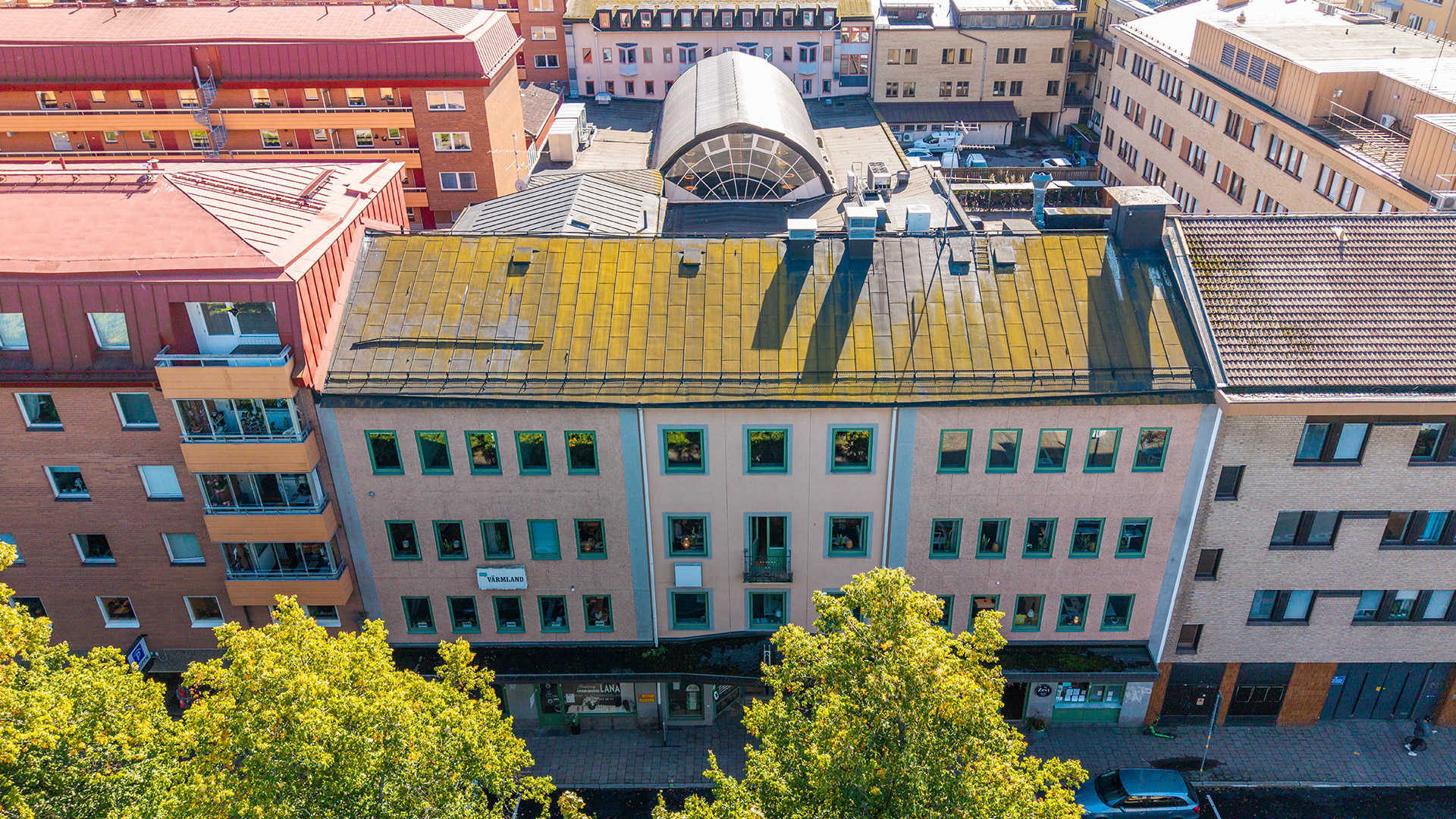 Drönarfoto över fastigheten Gripen 11 i Karlstad